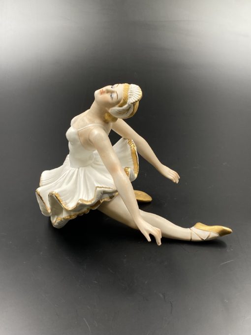 Porcelianinė skulptūra “Balerina” 20x22x18 cm