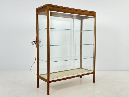 Vitrina 48x123x161 cm