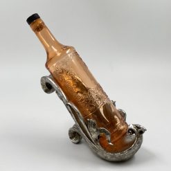 Butelio stovas iš polirezino 13x26x16 cm