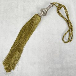 Dekoratyvinių užuolaidų virvių su metalo detale ir kutu 2 vnt. komplektas 8x8x124 cm