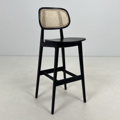 Thonet stiliaus medinė baro kėdė su ratano atlošu 51x47x109 cm, 78 cm