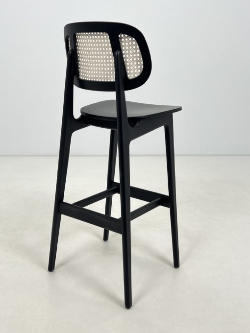 Thonet stiliaus medinė baro kėdė su ratano atlošu 51x47x109 cm, 78 cm