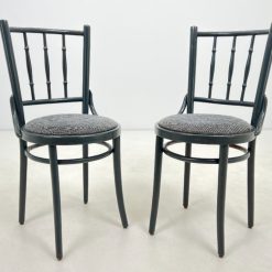 Thonet stiliaus medinė kėdė su gobeleno sėdimąja dalimi 42x41x91 cm, 49 cm