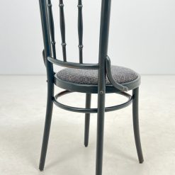 Thonet stiliaus medinė kėdė su gobeleno sėdimąja dalimi 42x41x91 cm, 49 cm