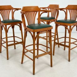 Thonet stiliaus medinis baro krėslas su eko odos sėdimąja dalimi 47x54x108 cm, 78 cm