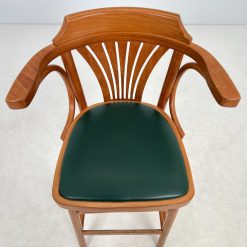 Thonet stiliaus medinis baro krėslas su eko odos sėdimąja dalimi 47x54x108 cm, 78 cm