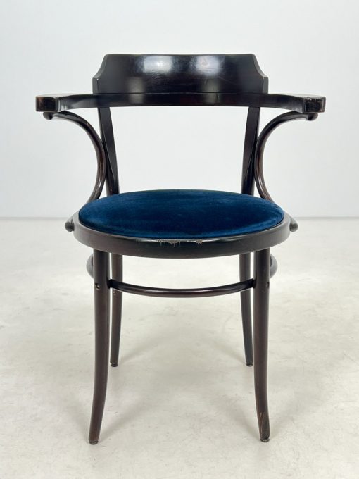 Thonet stiliaus medinis krėslas su veliūrine sėdimąja dalimi 52x60x81 cm, 48 cm
