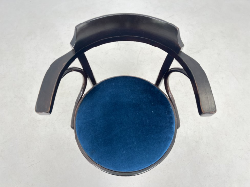 Thonet stiliaus medinis krėslas su veliūrine sėdimąja dalimi 52x60x81 cm, 48 cm