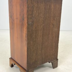 Riešutmedžio komoda 38x47x84 cm