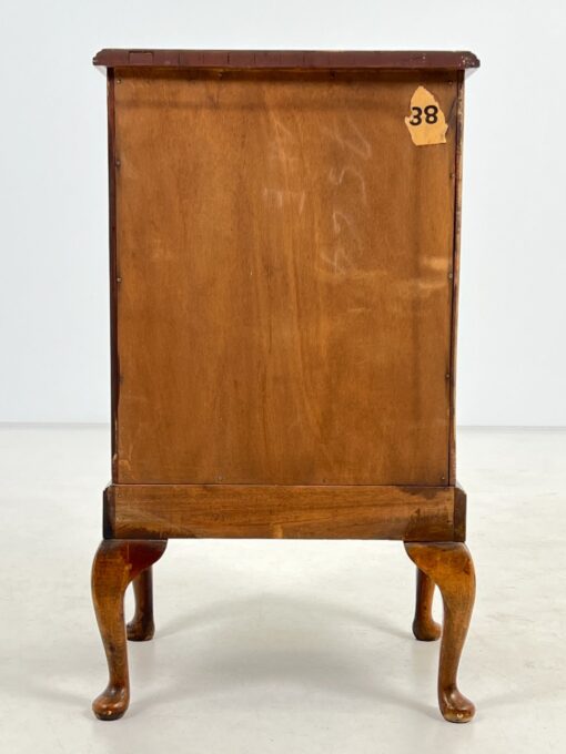 Raudonmedžio keturių stalčių spintelė 33x43x73 cm