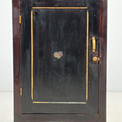 Senovinė medinė komoda akmeniniu stalviršiumi 42x60x97 cm