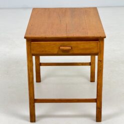 Vintažinis staliukas su stalčiumi 62x44x54 cm