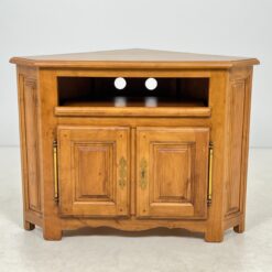 Kampinė medinė komoda 49-70x113x84 cm