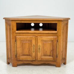 Kampinė medinė komoda 49-70x113x84 cm