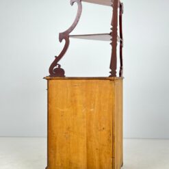 Senovinė raudonmedžio kampinė komoda 67x95x170 cm