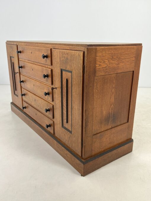 Art Deco stiliaus ąžuolinė dviejų durų ir penkių stalčių komoda 60x168x96 cm