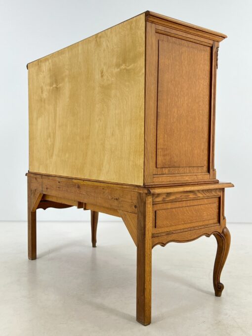 Drožinėta ąžuolinė dviejų durų ir dviejų stalčių komoda 53x120x121 cm