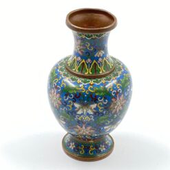 Rytietiška bronzinė vaza 9x9x16 cm