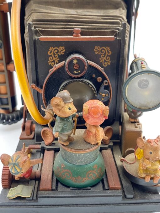 Vintažinė “Enesco” muzikinė dėžutė 17x18x25 cm