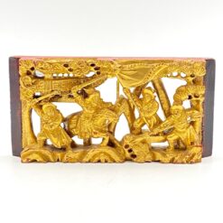 Rytietiška drožinėta dekoracija su kariais 3x18x9 cm
