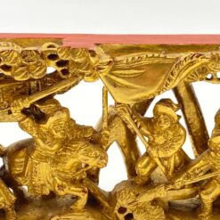 Rytietiška drožinėta dekoracija su kariais 3x18x9 cm