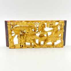 Rytietiška drožinėta dekoracija su kariais 3x23x10 cm