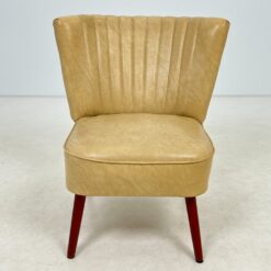 Vintažinis odinis krėslas medinėmis kojomis 64x61x71 cm, 41 cm