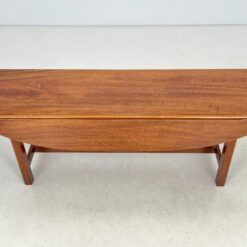 Raudonmedžio staliukas atlenkiamais šonais 39+(2×22)x150x52 cm