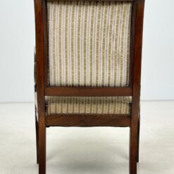 Biedermeier stiliaus raudonmedžio fotelis su gobelenu 62x57x90cm, 42 cm