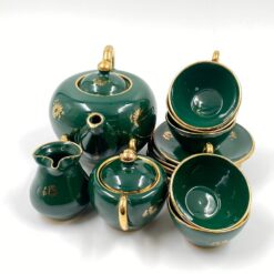“I.C.A.P. Gualdo Tadino” keramikinis arbatos servizas 5 – iems asmenims (arbatinis (600 ml) 13x19x12 cm, cukrinė 8x12x8 cm, ąsotėlis (100 ml) 6x9x7 cm, 5 vnt. lėkštučių 11,5×11,5×1,5 cm, 5 vnt. puodelių (90 ml) 7,5x9x4 cm)
