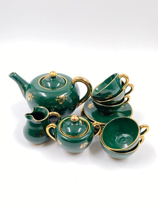 “I.C.A.P. Gualdo Tadino” keramikinis arbatos servizas 5 – iems asmenims (arbatinis (600 ml) 13x19x12 cm, cukrinė 8x12x8 cm, ąsotėlis (100 ml) 6x9x7 cm, 5 vnt. lėkštučių 11,5×11,5×1,5 cm, 5 vnt. puodelių (90 ml) 7,5x9x4 cm)