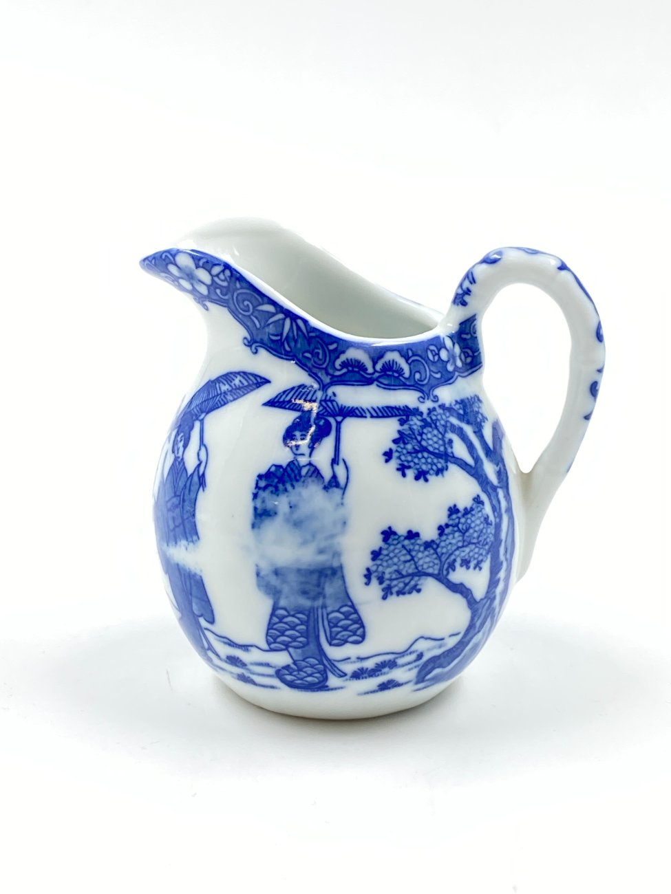 DJ0273-puodai-dubenys-asociai-4 Rytietiškas keramikinis ąsotėlis (150 ml) 7x9x9 cm