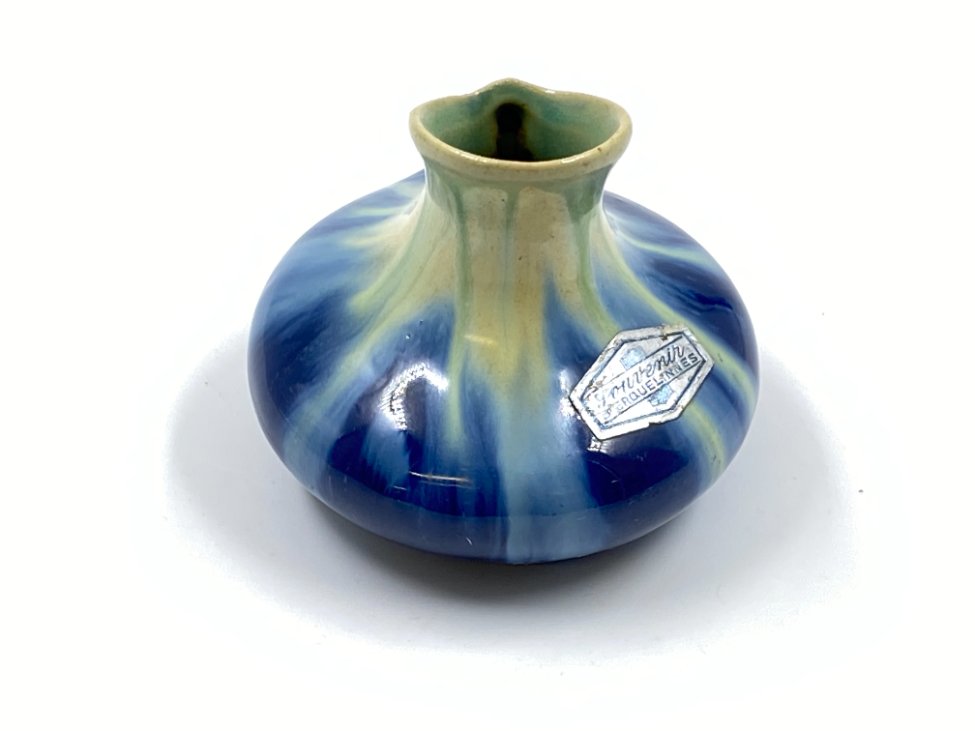 DJ0309-puodai-dubenys-asociai-2 Keramikinis “Faiencerie Thulin” ąsotėlis (150 ml) 9x9x8 cm