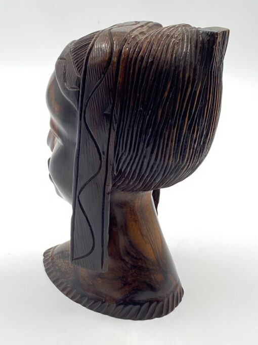 Medinis afrikietės biustas – statula 15x12x23,5 cm