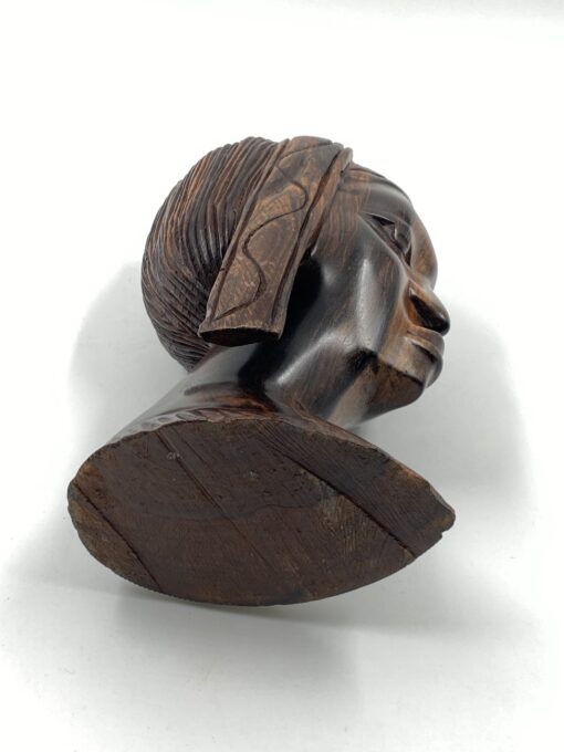 Medinis afrikietės biustas – statula 15x12x23,5 cm