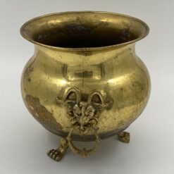 Žalvarinis vazonas ant kojelių, su rankenomis 27x30x25 cm