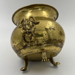 Žalvarinis vazonas ant kojelių, su rankenomis 27x30x25 cm