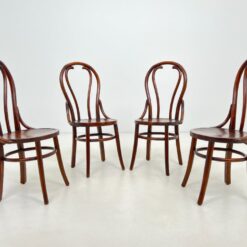 Thonet stiliaus medinių kėdžių 4 vnt. komplektas 46x46x101 cm, 47 cm