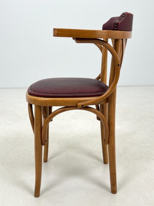 Thonet stiliaus medinis krėslas su medžiaga ir kniedėmis 46x55x79 cm, 47 cm