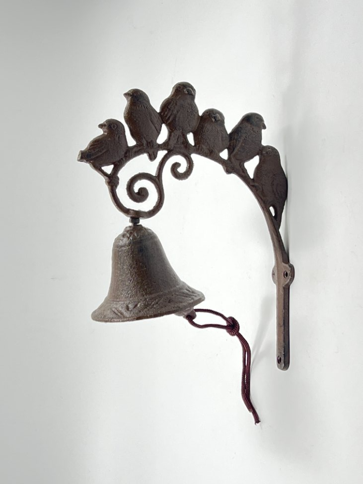 HM0473-interjero-ir-apdailos-detales-2 Sieninis varpas iš ketaus “Paukščiai” 19×9,5×41 cm