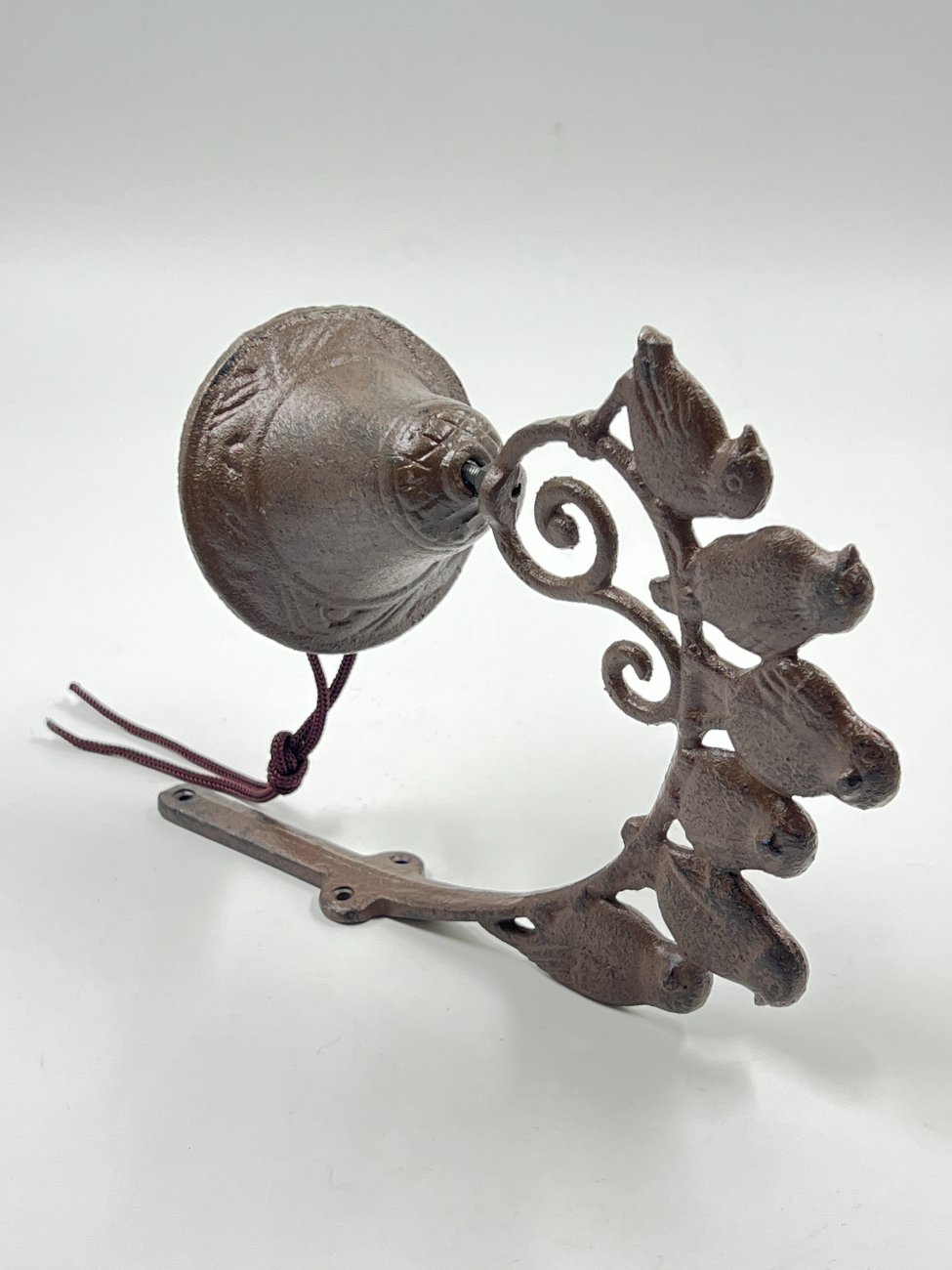 HM0473-interjero-ir-apdailos-detales-6 Sieninis varpas iš ketaus “Paukščiai” 19×9,5×41 cm