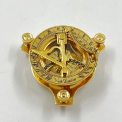 Žalvarinis kompasas 7,5×8,5×4 cm