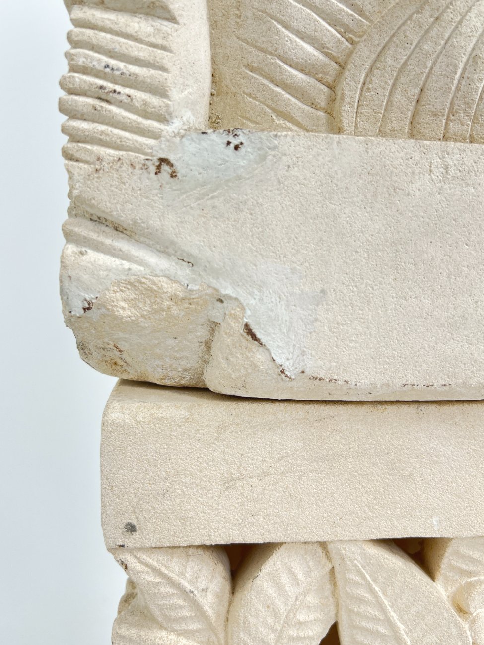 HM0489-kitokios-skulpturos-10 Rytietiška betoninė statula 21x22x127 cm