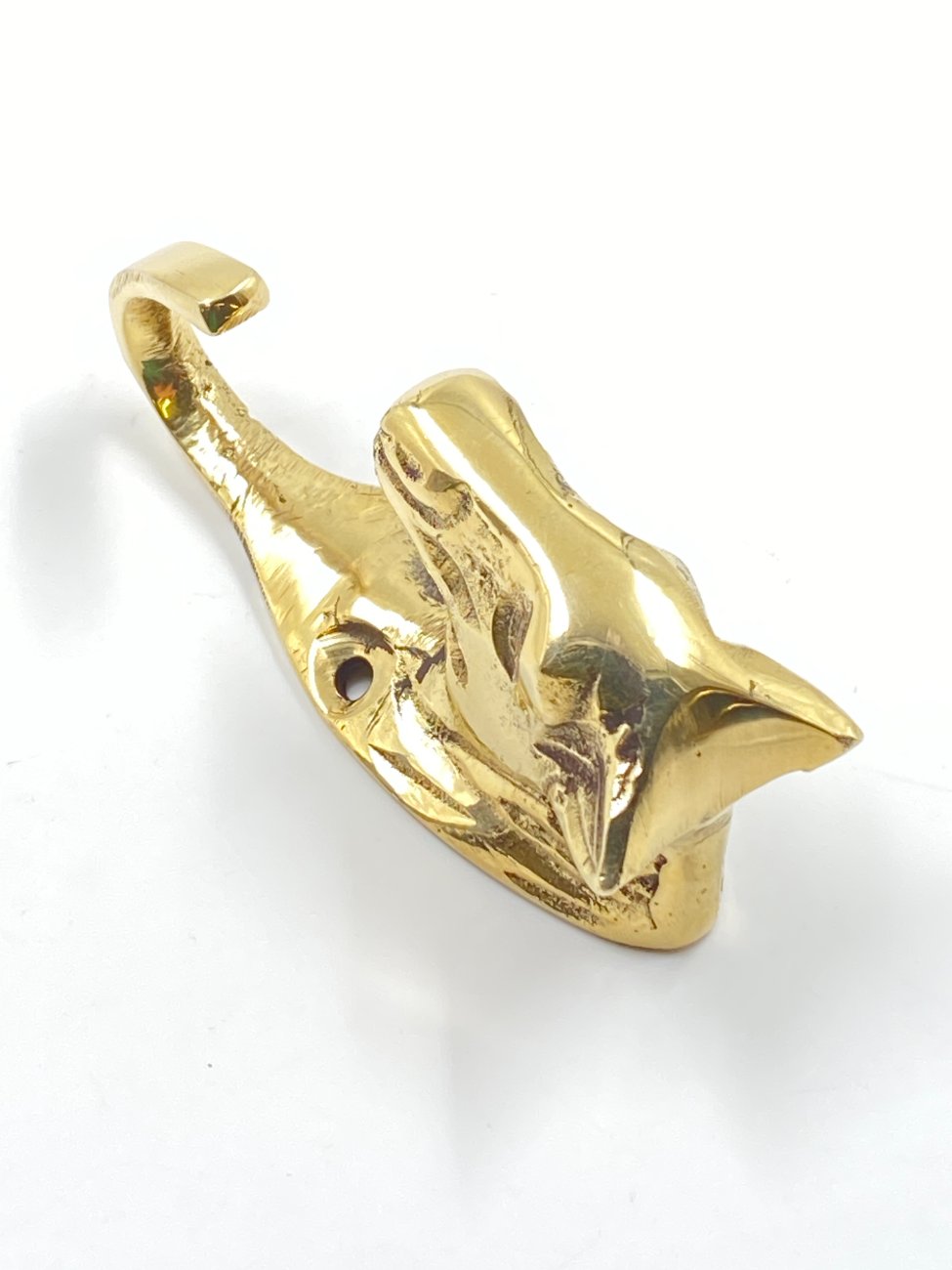 HM0506-kabyklos-lentynos-stovai-7 Žalvarinis kabliukas “Žirgas” 4x3x8,5 cm