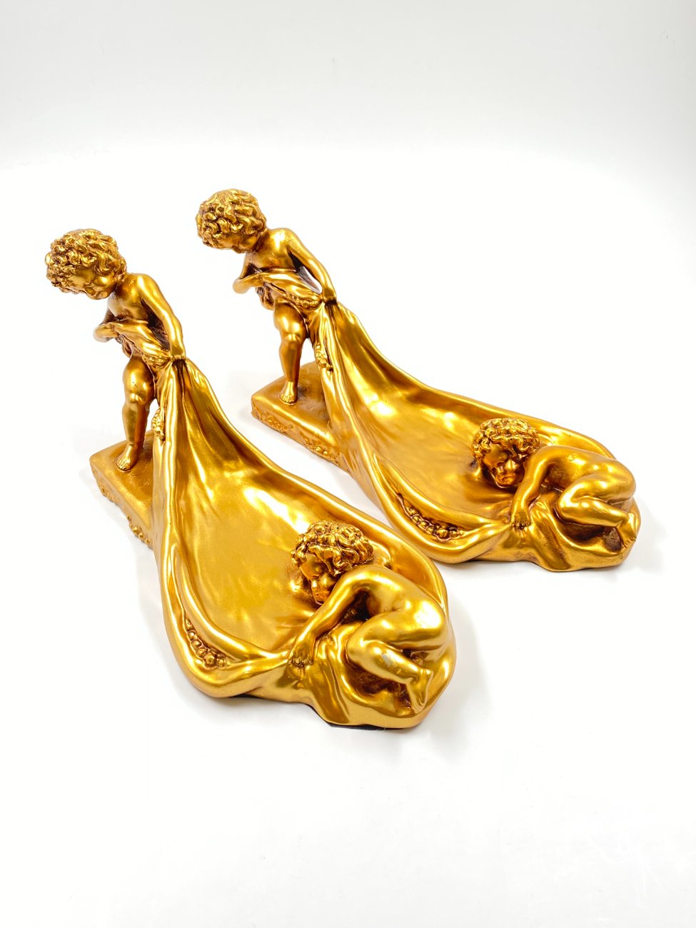 HM0514-kita-10 Polirezino statula su angelų skulptūromis 14x37x15 cm