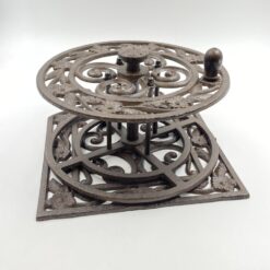 Sieninė sodo žarnos ritė iš ketaus 21×30,5×39,5 cm