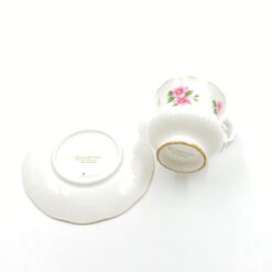 Porcelianinis “Elizabethan” puodelis (150 ml) 7x10x8 cm su lėkštute 13x13x2 cm