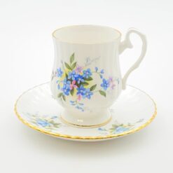Porcelianinis “Royal Arden” puodelis (150 ml) 7×8,5×9 cm su lėkštute 13x13x2 cm