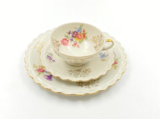 Porcelianinis “Winterling Bavaria” puodelis (200 ml) 10x13x5,5 cm su lėkštutėmis 15x15x2 cm ir 21x21x2 cm