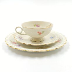 Porcelianinis “Winterling Bavaria” puodelis (200 ml) 10x13x5,5 cm su lėkštutėmis 15x15x2 cm ir 21x21x2 cm